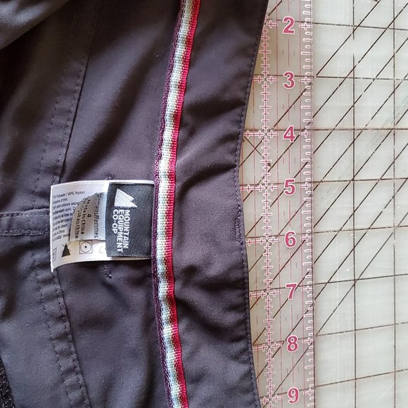 Mountain Equipment Co-op Women's Hiking Capris size 4 - Picture 2 of 4